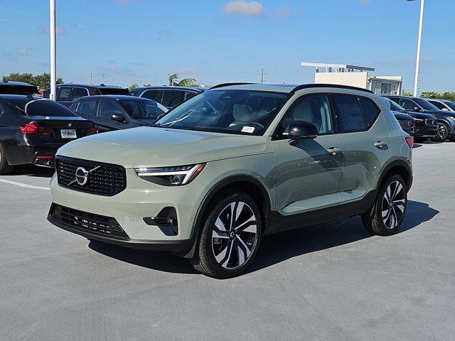 new 2025 Volvo XC40 car, priced at $48,305