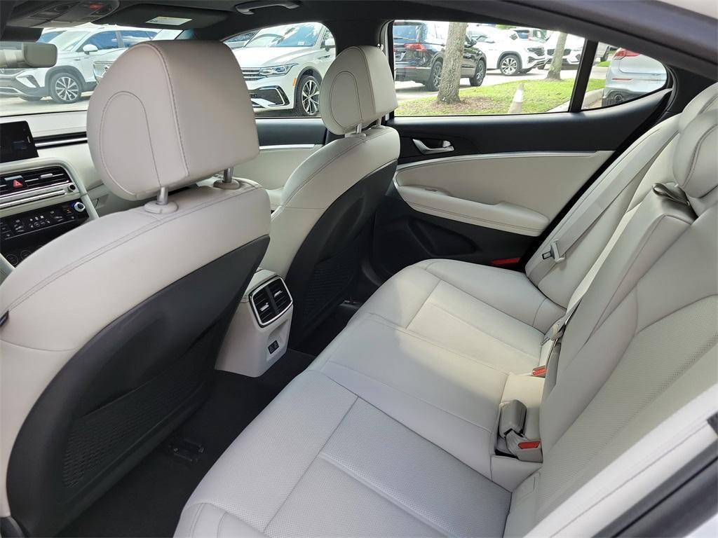 used 2025 Genesis G70 car, priced at $31,788
