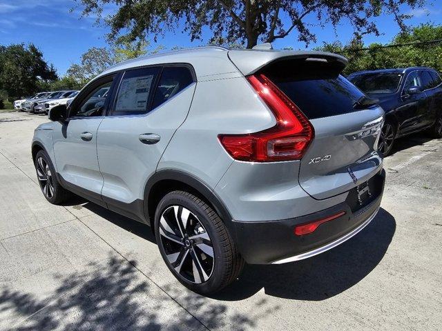 new 2025 Volvo XC40 car, priced at $48,890