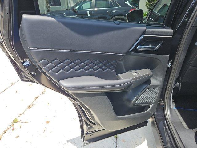 new 2025 Mitsubishi Outlander car, priced at $50,930