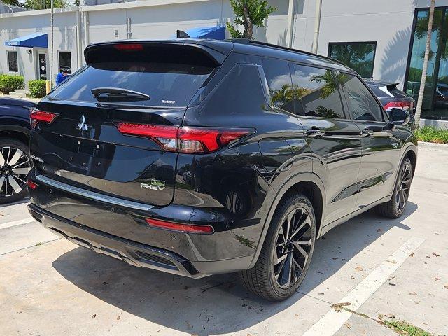 new 2025 Mitsubishi Outlander car, priced at $50,930