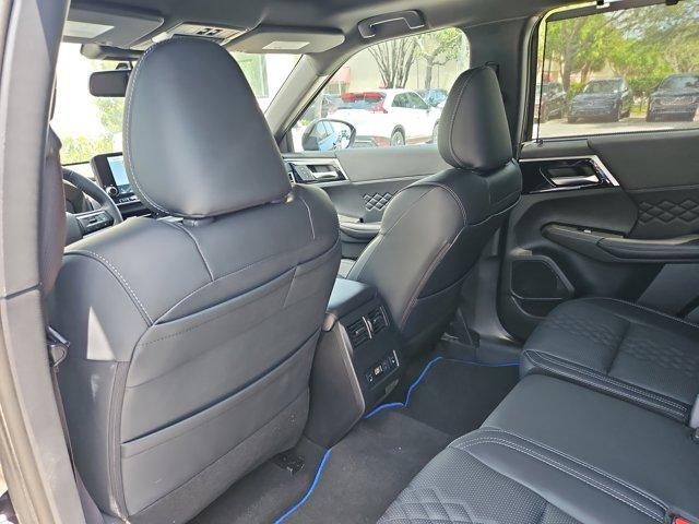 new 2025 Mitsubishi Outlander car, priced at $50,930