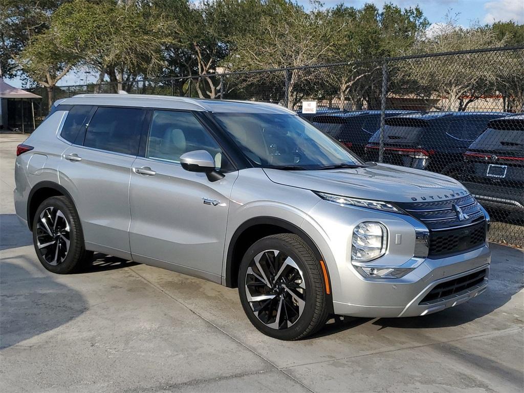 used 2023 Mitsubishi Outlander PHEV car, priced at $33,788