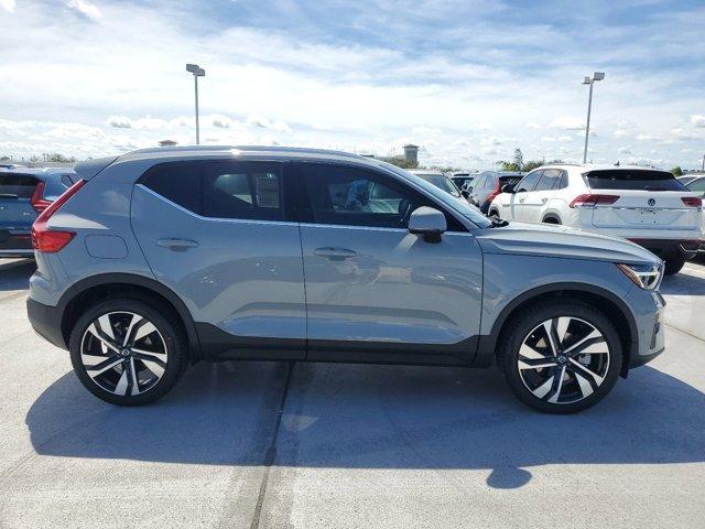 new 2025 Volvo XC40 car, priced at $49,790