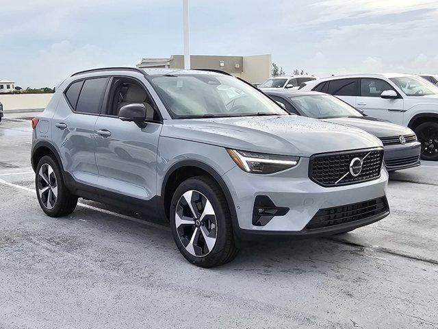 new 2025 Volvo XC40 car, priced at $48,315