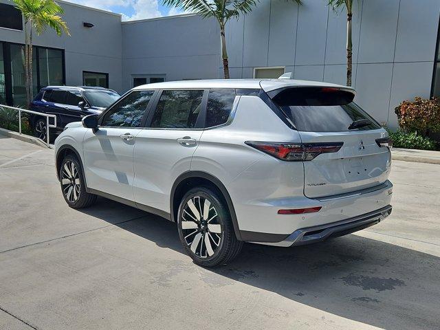new 2025 Mitsubishi Outlander car, priced at $39,890