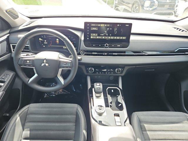 new 2025 Mitsubishi Outlander car, priced at $39,890