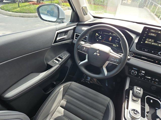 new 2025 Mitsubishi Outlander car, priced at $39,890