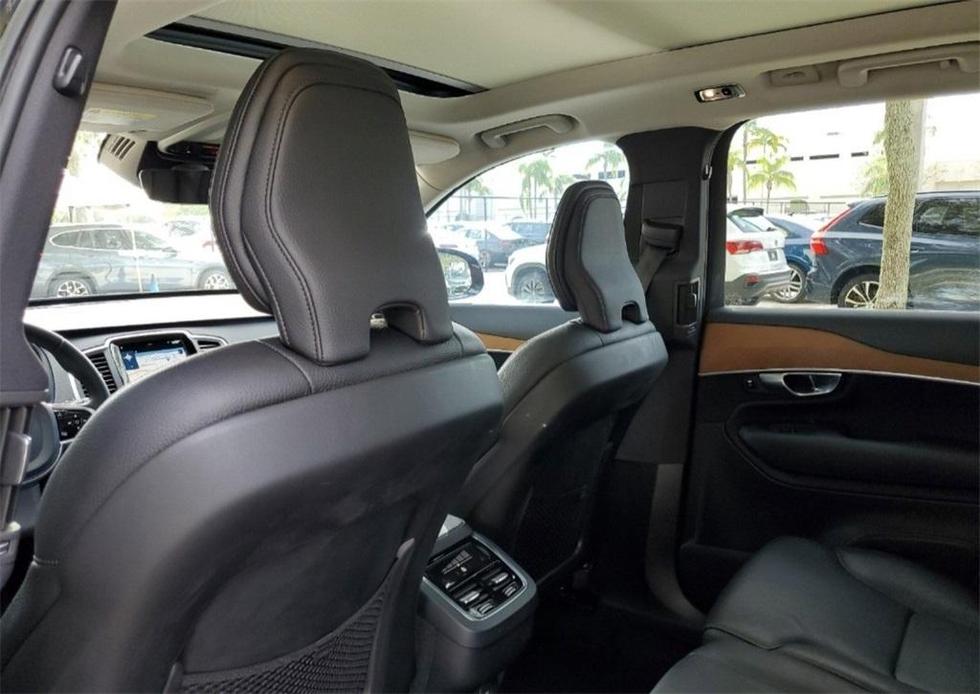 used 2022 Volvo XC90 car, priced at $38,888