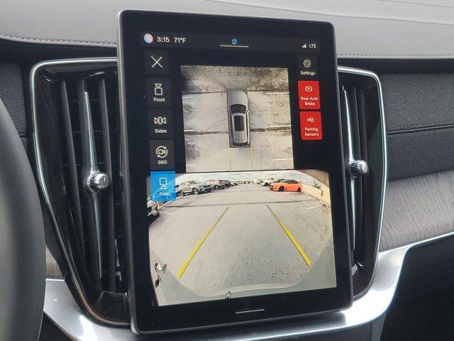 new 2025 Volvo XC90 Plug-In Hybrid car, priced at $79,537