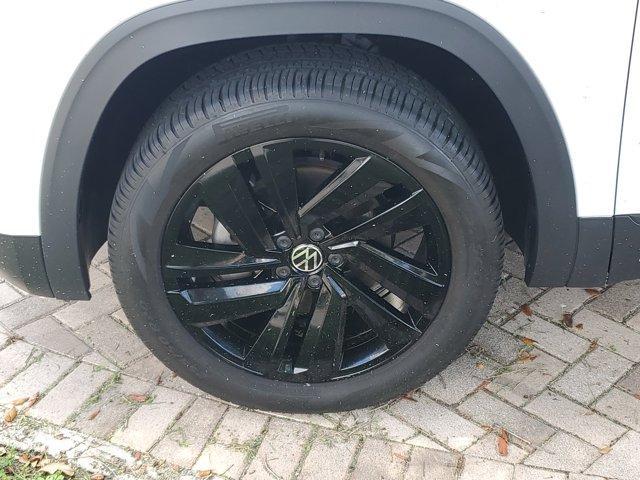 used 2023 Volkswagen Atlas Cross Sport car, priced at $30,977