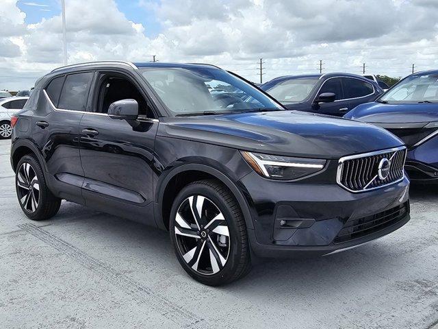 new 2025 Volvo XC40 car, priced at $51,215