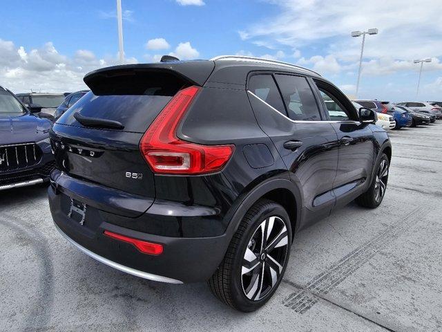 new 2025 Volvo XC40 car, priced at $51,215