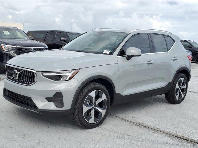 new 2025 Volvo XC40 car, priced at $45,465