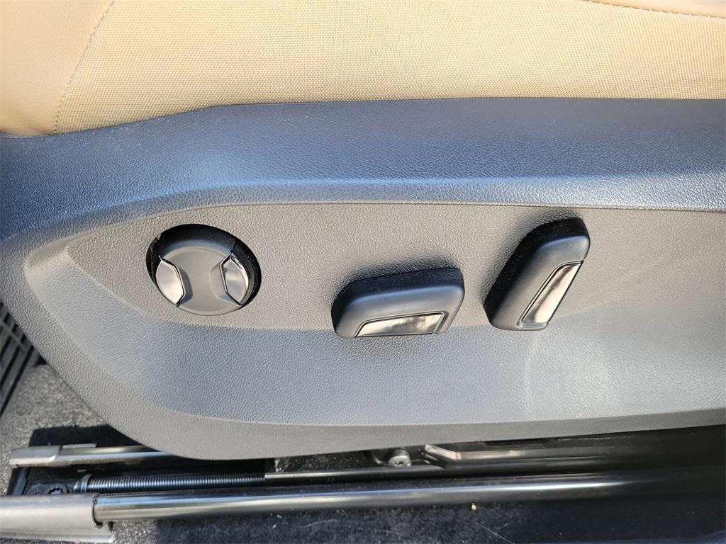 used 2023 Volkswagen Tiguan car, priced at $22,977
