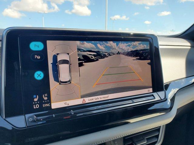 new 2026 Volkswagen Atlas Cross Sport car, priced at $53,006