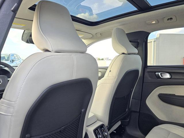 new 2025 Volvo XC40 car, priced at $48,737