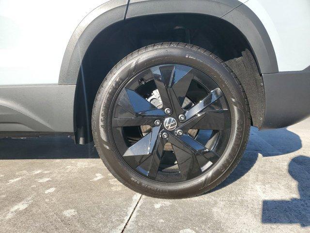 new 2025 Volkswagen Taos car, priced at $32,025