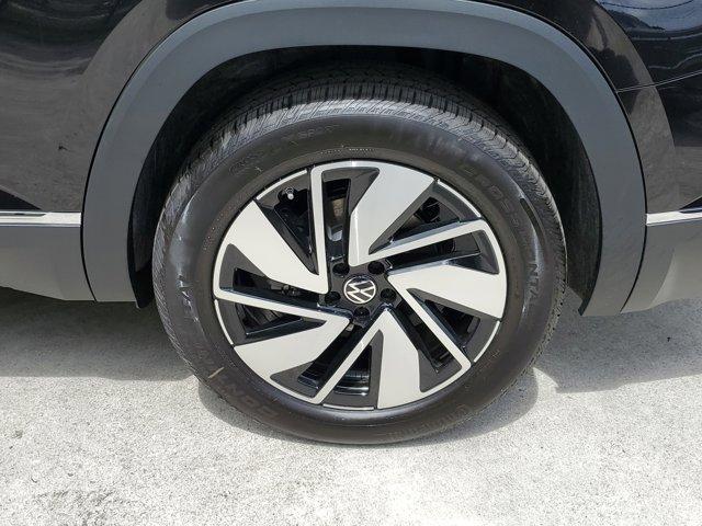 new 2025 Volkswagen Atlas car, priced at $50,666