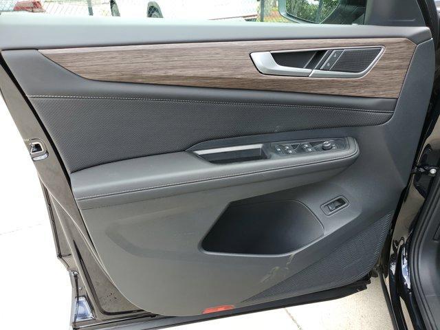 new 2025 Volkswagen Atlas car, priced at $50,666