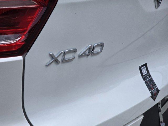 new 2025 Volvo XC40 car, priced at $46,015