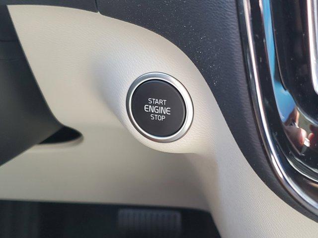 new 2025 Volvo XC40 car, priced at $46,889