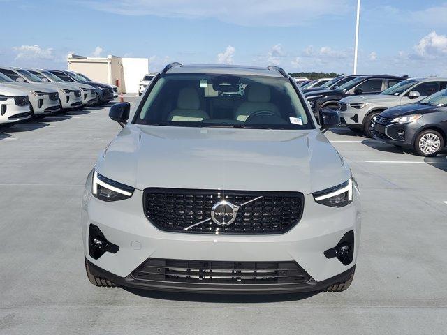 new 2025 Volvo XC40 car, priced at $46,889