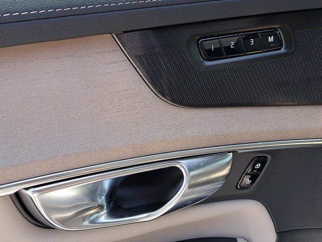 new 2025 Volvo XC90 Plug-In Hybrid car, priced at $76,116