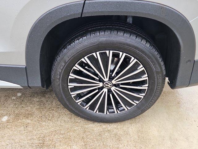 new 2025 Volkswagen Tiguan car