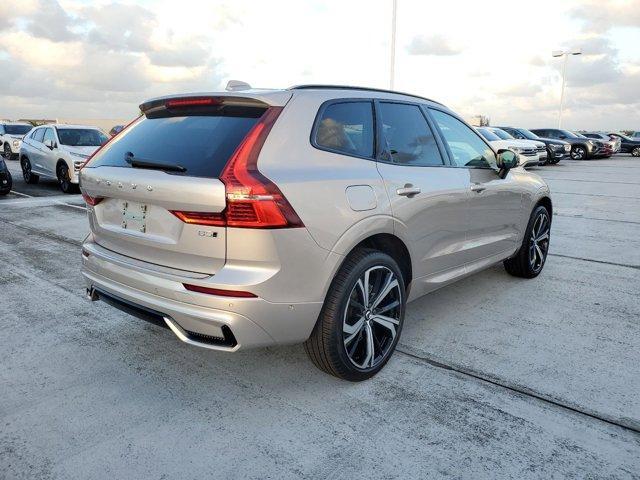 new 2025 Volvo XC60 car, priced at $60,635