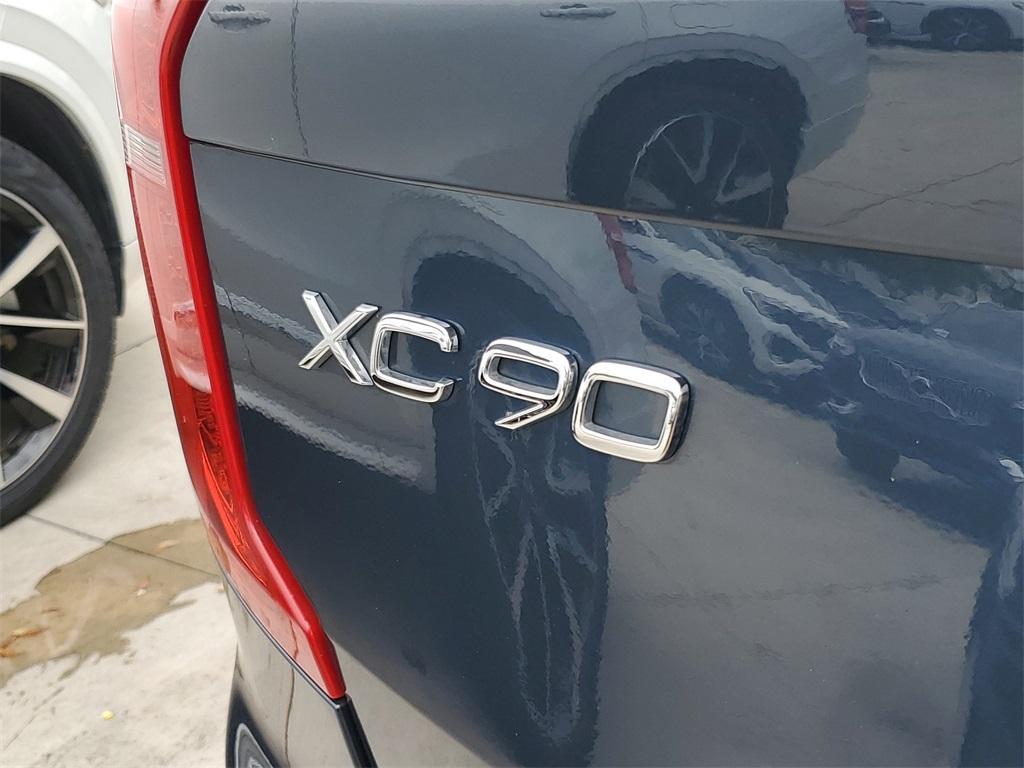 used 2022 Volvo XC90 car, priced at $42,988