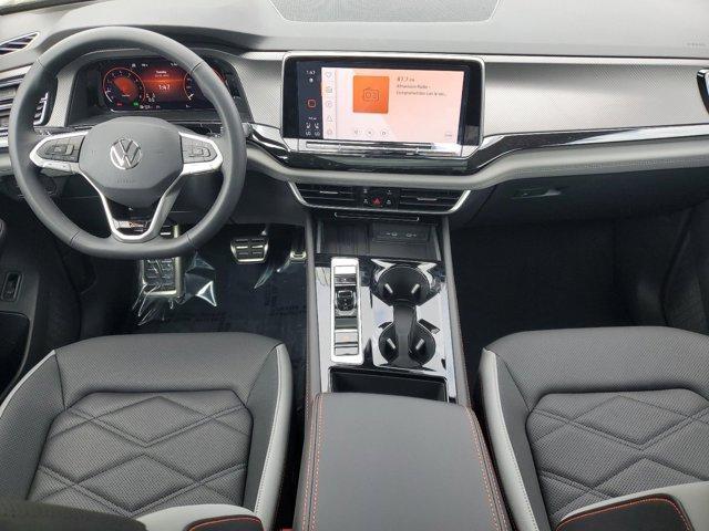 new 2025 Volkswagen Atlas car, priced at $46,137
