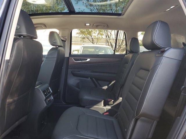 new 2025 Volkswagen Atlas car, priced at $46,702