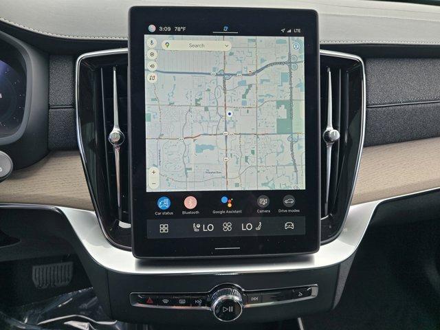 new 2025 Volvo XC90 car, priced at $65,895