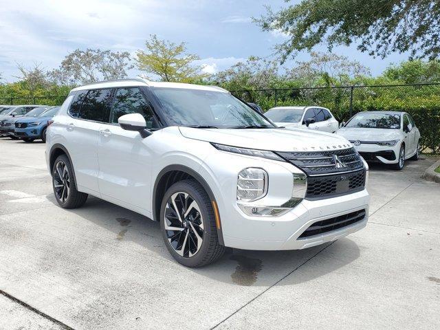 new 2024 Mitsubishi Outlander car, priced at $40,335