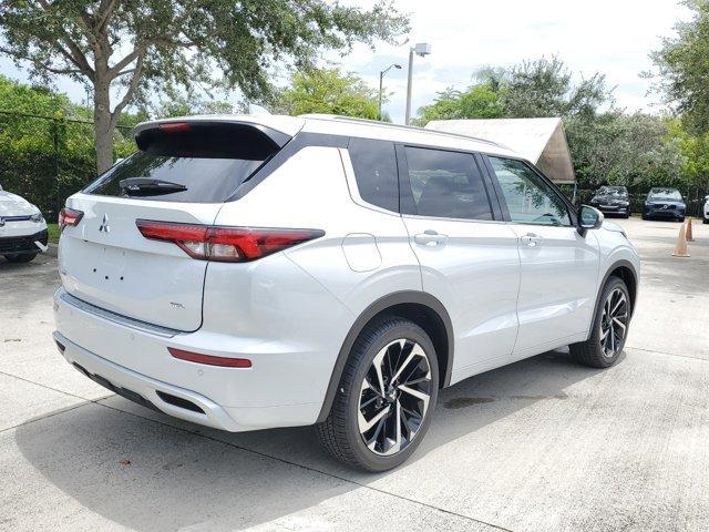 new 2024 Mitsubishi Outlander car, priced at $40,335