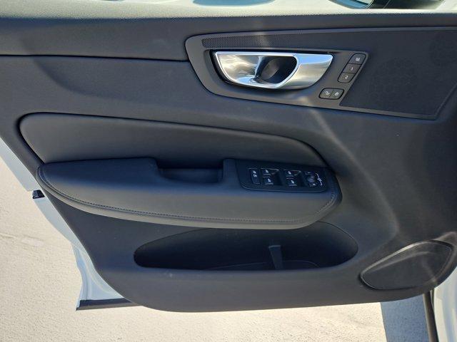 new 2025 Volvo XC60 car, priced at $52,857