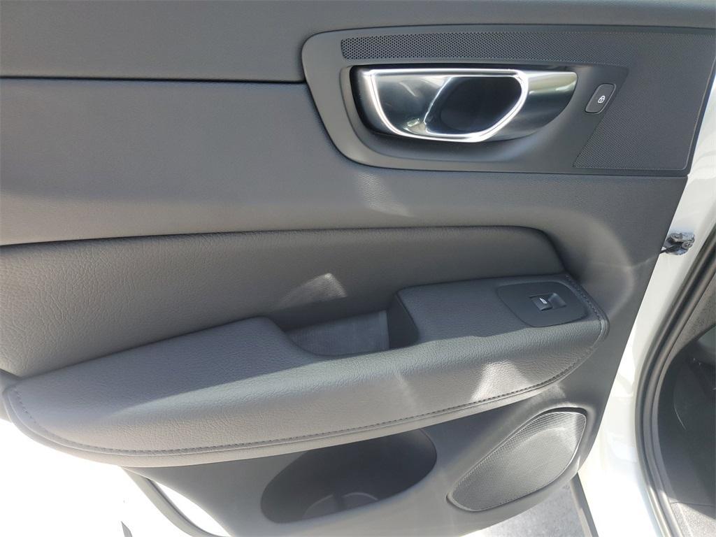 used 2022 Volvo XC60 car, priced at $34,788