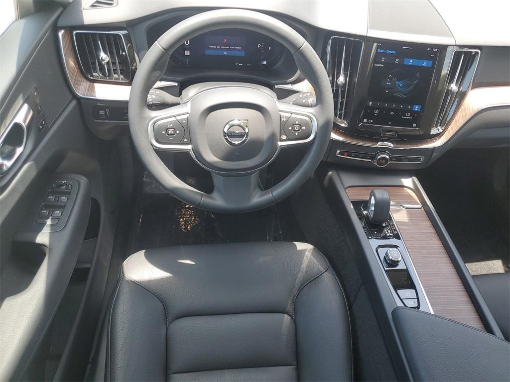 used 2022 Volvo XC60 car, priced at $34,788