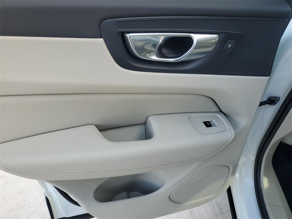 used 2023 Volvo XC60 car, priced at $38,288