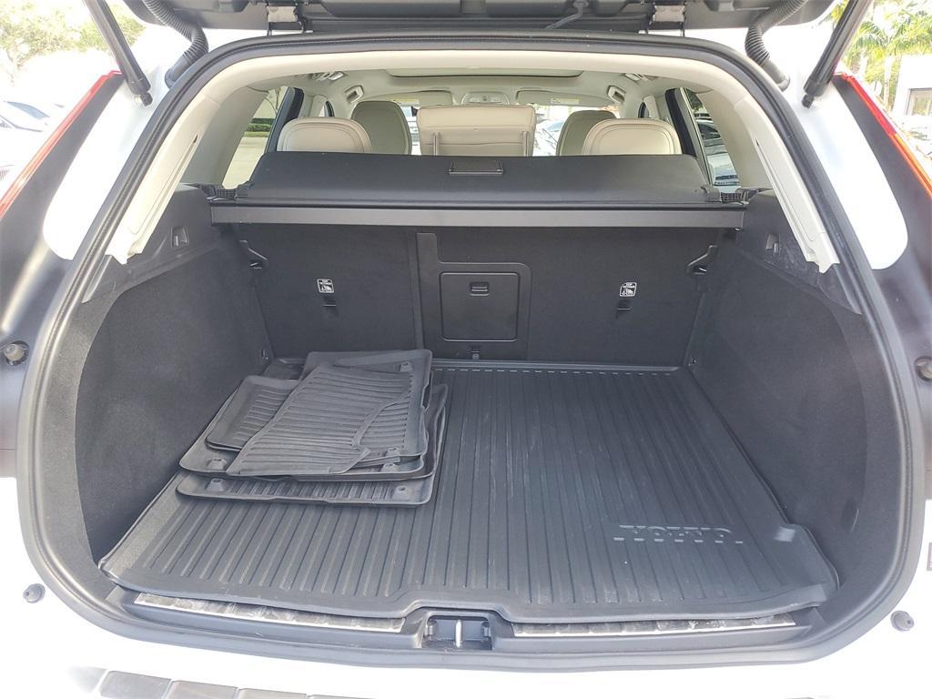used 2023 Volvo XC60 car, priced at $38,288
