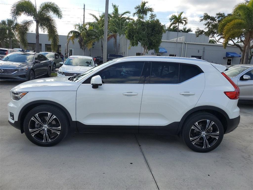 used 2020 Volvo XC40 car, priced at $25,488