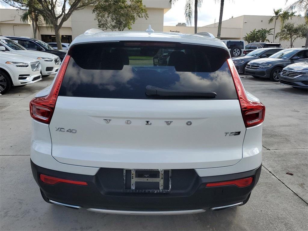 used 2020 Volvo XC40 car, priced at $25,488