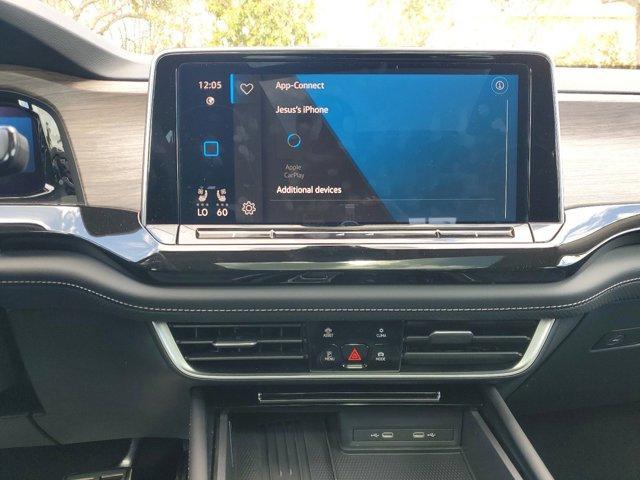 new 2025 Volkswagen Atlas car, priced at $51,873