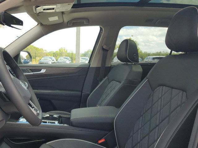 new 2025 Volkswagen Atlas car, priced at $51,873
