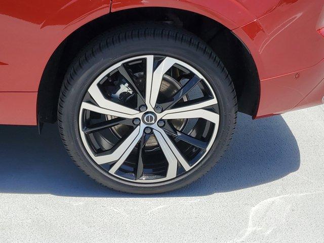 new 2025 Volvo XC60 Plug-In Hybrid car, priced at $69,172