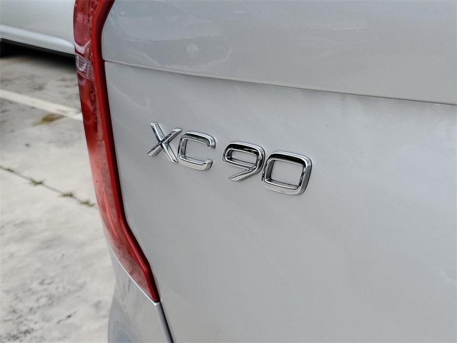 used 2022 Volvo XC90 car, priced at $40,888