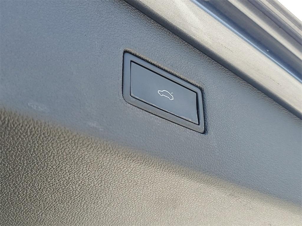 used 2022 Volkswagen Tiguan car, priced at $25,877