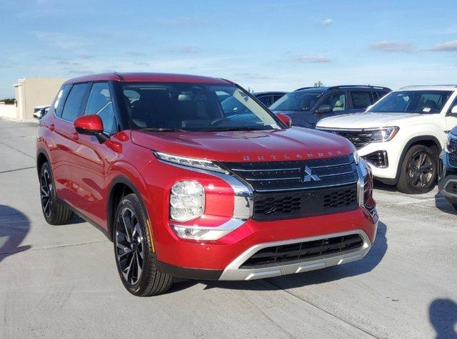 new 2024 Mitsubishi Outlander car, priced at $36,880