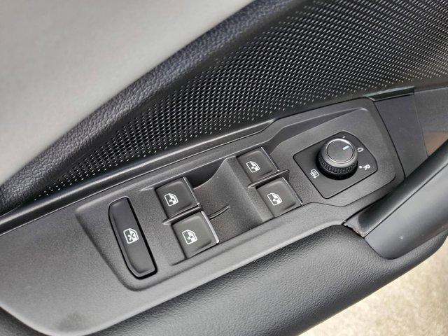 new 2025 Volkswagen Tiguan car, priced at $36,063
